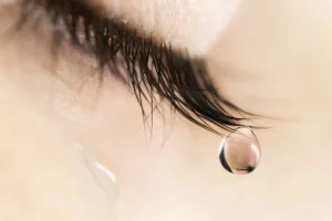 Thành phần nước mắt có những gì?
